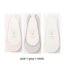 Load image into Gallery viewer, 3 Pairs Invisible Boat Socks Women Summer Silicone Non-Slip Socks for High Invisible Heels Ice Silk Socks for Women
