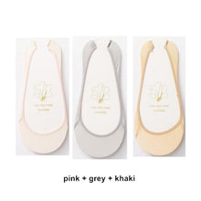 Load image into Gallery viewer, 3 Pairs Invisible Boat Socks Women Summer Silicone Non-Slip Socks for High Invisible Heels Ice Silk Socks for Women
