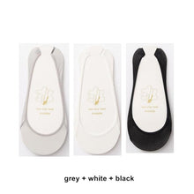 Load image into Gallery viewer, 3 Pairs Invisible Boat Socks Women Summer Silicone Non-Slip Socks for High Invisible Heels Ice Silk Socks for Women
