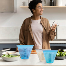 Load image into Gallery viewer, 3-Pieces: Silicone Food Storage Bags Reusable Leakproof Food Container Set with 3 Seals
