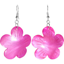 Load image into Gallery viewer, Pink Hammershell Flower Earrings
