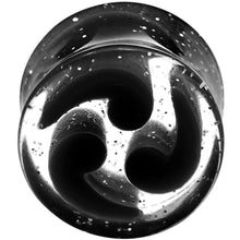 Load image into Gallery viewer, 9/16 Black Quotation Symbol Saddle Plug
