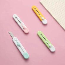 Load image into Gallery viewer, 4-Pieces: Retractable Mini Art Cutter
