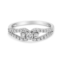 Load image into Gallery viewer, 10K White Gold 1/2 Cttw Round Cut Diamond Three Stone Split Shank Band Ring (H-I Color, SI1-SI2 Clarity) - Size 6
