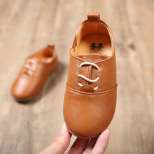 Load image into Gallery viewer, Luxury Leather Spring And Autumn Children Durable Shoe Boys And Girls Shoes Baby Walkers Casual Shoes

