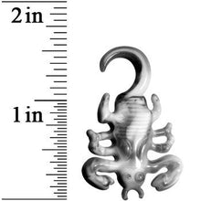 Load image into Gallery viewer, 6G Black White Acrylic Scorpion Hanger Plug
