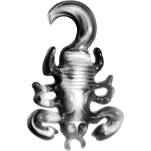 Load image into Gallery viewer, 2G Black White Acrylic Scorpion Hanger Plug
