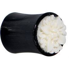 Load image into Gallery viewer, 0G Organic Buffalo Horn White Bone Frasera Flower Saddle Plug
