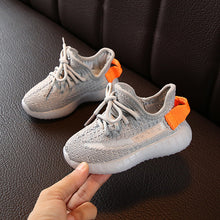 Load image into Gallery viewer, Boys Girls Fashion Sneakers Baby/Toddler/Little Kids Leather Trainers Children School Sport Shoes Soft Running Shoes
