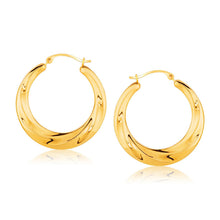 Load image into Gallery viewer, 14k Yellow Gold Graduated Textured Hoop Earrings (1 inch Diameter)
