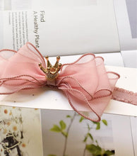Load image into Gallery viewer, Luxury Modern Pearl Handmade Baby Girls Bowknot Crown Headband Lace Elastic Hair Band Bow For Girls Baby
