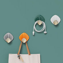 Load image into Gallery viewer, 4pcs Creative Shell Shape Wall Hanging Hook Punch-free Strong Adhesive Hook Bathroom Kitchen Wall-mounted Seamless Sticky Hook  Shell Hook Non-Punching Strong Adhesive Adhesive Hook Bearing Door Behind Wall Bathroom Kitchen Key Holder
