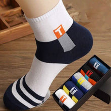 Load image into Gallery viewer, 5-Pair: Men's Sports And Leisure Tube Socks
