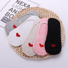 Load image into Gallery viewer, 5 Pairs 3D Cartoon Harajuku Cat Cute Heart Invisible Cotton Socks Casual Boat Socks Funny Girl Ankle Sock Set for Women
