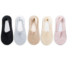 Load image into Gallery viewer, 5 Pairs Fashion Women Girls Summer Socks 7 Color Style Lace Flower Short Sock Antiskid Invisible Ankle Socks For Women
