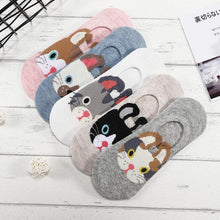 Load image into Gallery viewer, 5 Pairs/Lot Cute Harajuku Animal Women Socks Set Funny Spring Cat Dog Rabbit Panda Low Cut Short Sock Happy
