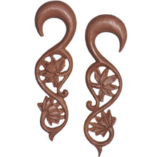 Load image into Gallery viewer, 0G Organic Wood Climbing Lotus Flower Hand Carved Hanger Set
