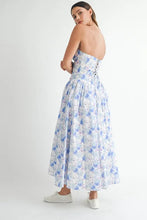 Load image into Gallery viewer, Sweetheart Neckline Floral Printed Midi Dress – Floral Midi Dress, Sweetheart Neckline Dress, Romantic Midi Dress, Feminine Floral Dress, Elegant Midi Dress
