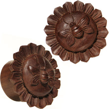 Load image into Gallery viewer, 3/4 Organic Sabo Wood Bumble Bee Saddle Plug Set
