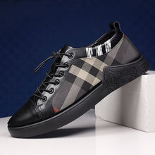 Load image into Gallery viewer, Black Mens Fashion Sneakers Breathable Skateboard Shoes High Quality Trainers Shoes Casual Genuine Leather Casual Shoes Fashion Comfortable Walking Shoes
