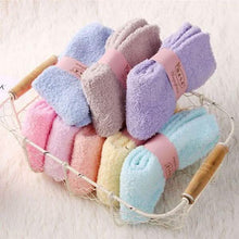 Load image into Gallery viewer, 6-Pairs: Women's Sinter Warm Socks
