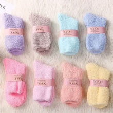 Load image into Gallery viewer, 6-Pairs: Women's Sinter Warm Socks
