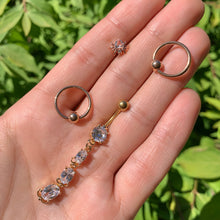 Load image into Gallery viewer, 16G 1/4 Aurora Gem Rose Gold Tone Heart Spider Cartilage Tragus
