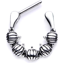 Load image into Gallery viewer, 16G 5/16 Pumpkin Patch Halloween Septum Clicker
