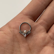 Load image into Gallery viewer, 16G 3/8 Clear Gem Vampire Bat Halloween Hinged Segment Ring
