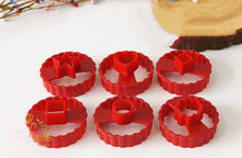 Load image into Gallery viewer, 6Pcs Cookie Cake Cutter Decorating Fondant Cutters Tool Cookie Cutters Round Multifunctional Fudge Pastry Baking Mold Star Cookie Cutter Heart Center
