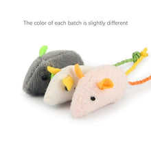 Load image into Gallery viewer, 6pcs/lot Mix Pet Toy Catnip Mice Cats Toys Fun Plush Mouse Cat Toy For Kitten Skitter Critters Cat Toy Value Pack
