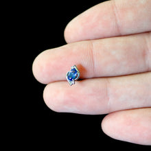 Load image into Gallery viewer, Clear Blue Gem Oval Swirl Barbell Tongue Ring
