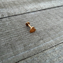 Load image into Gallery viewer, 16G 5/16 Rose Gold Tone Simple Heart Internally Threaded Labret
