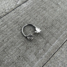 Load image into Gallery viewer, 16G 3/8 Clear Gem White Butterfly Square Flower Horseshoe
