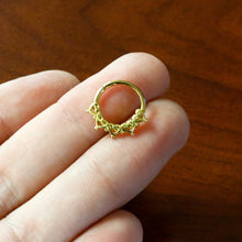 Load image into Gallery viewer, 16G 3/8 Gold Tone Filigree Hearts Hinged Segment Ring
