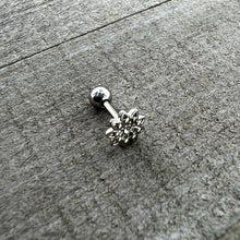 Load image into Gallery viewer, 16G 1/4 Clear Gem Starry Flower Cartilage Tragus Earring
