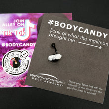 Load image into Gallery viewer, White Howlite Stone Black Claw Belly Ring
