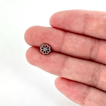 Load image into Gallery viewer, 16G 1/4 Clear Gem Baroque Fabulous Flower Cartilage Tragus Earring
