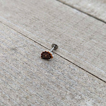Load image into Gallery viewer, 16G 5/16 Sweet Tiny Turkey Thanksgiving Labret Monroe Tragus
