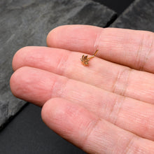 Load image into Gallery viewer, 20G 1/4 Gold Tone Texture Pot Leaf L Shape Nose Ring
