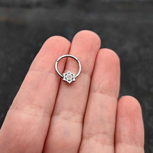 Load image into Gallery viewer, 16G 3/8 Clear Gem Filigree Winter Snowflake Hinged Segment Ring
