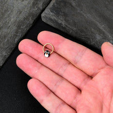 Load image into Gallery viewer, 16G 3/8 Gold Tone Round Penguin Face Holiday Hinged Segment Ring
