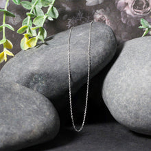 Load image into Gallery viewer, 14k White Gold Diamond Cut Cable Link Chain 0.8mm
