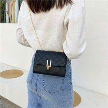 Load image into Gallery viewer, Decent Black Luxury Crossbody Bags For Women And Girls Designer Small Messenger Shoulder Bag For Women Women's Fashionable And Versatile Diamond Lattice Chain Crossbody Bag
