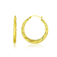 Load image into Gallery viewer, 10k Yellow Gold Graduated Twisted Hoop Earrings
