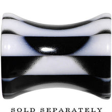 Load image into Gallery viewer, 2G Black and White Checkerboard Acrylic Saddle Plug
