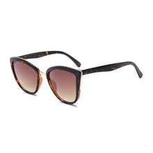 Load image into Gallery viewer, Luxury Modern Luxury Cateye  Woman Vintage Classic Gradient Lady Sunglassese  With  UV400 Protection
