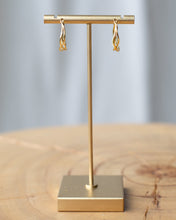 Load image into Gallery viewer, Braided Hoop Earrings
