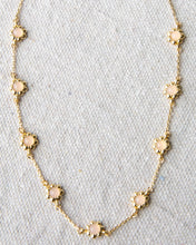 Load image into Gallery viewer, Mini Flower Necklace
