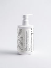 Load image into Gallery viewer, Glossy Smoky Green Vetiver Shampoo
